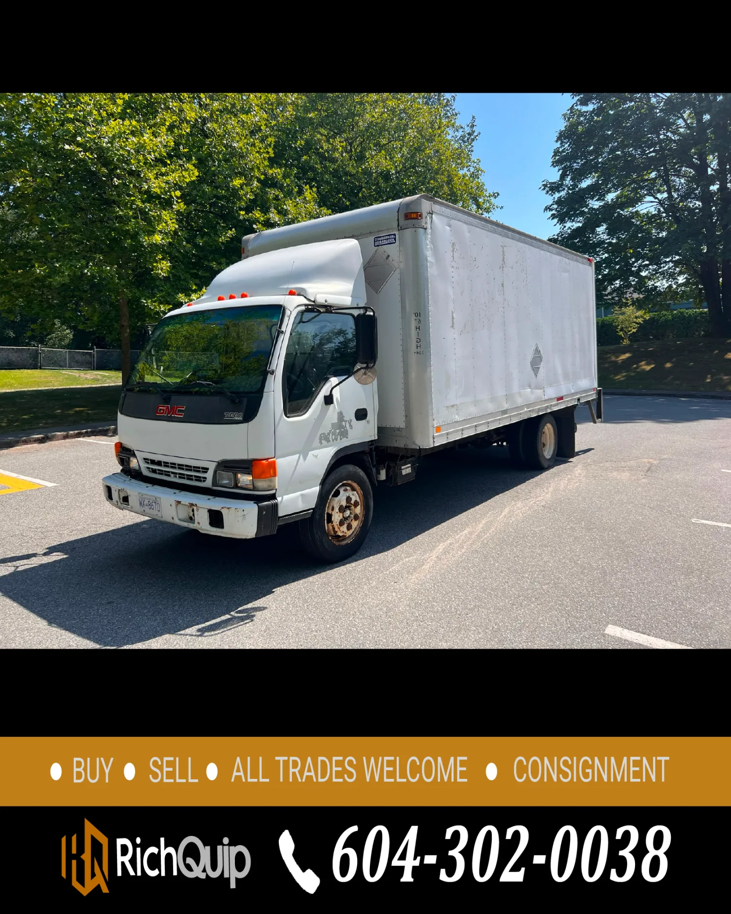 2006 GMC W5500 Box Truck with Power Tailgate